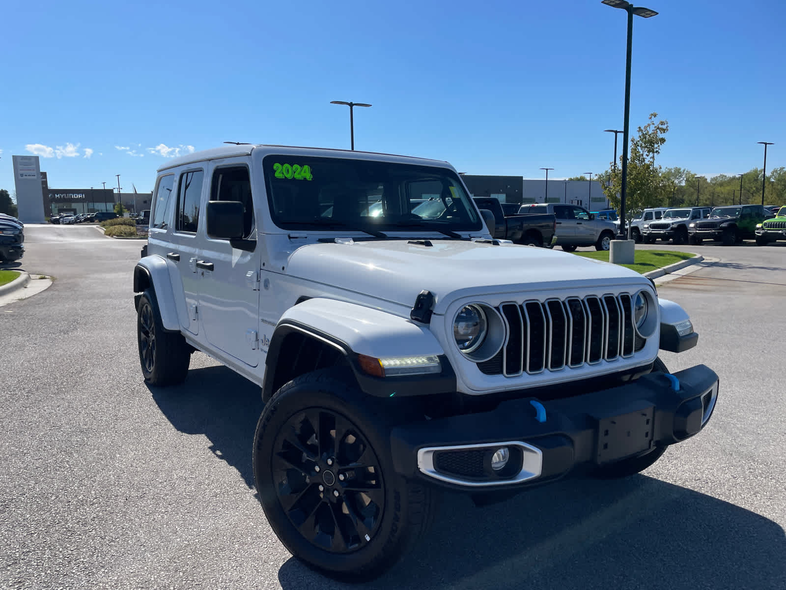2024 Jeep Wrangler 4xe Sahara photo 2
