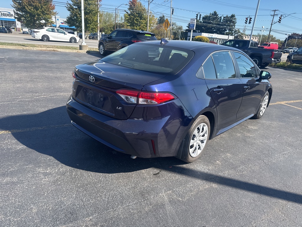 2022 Toyota Corolla LE photo 5