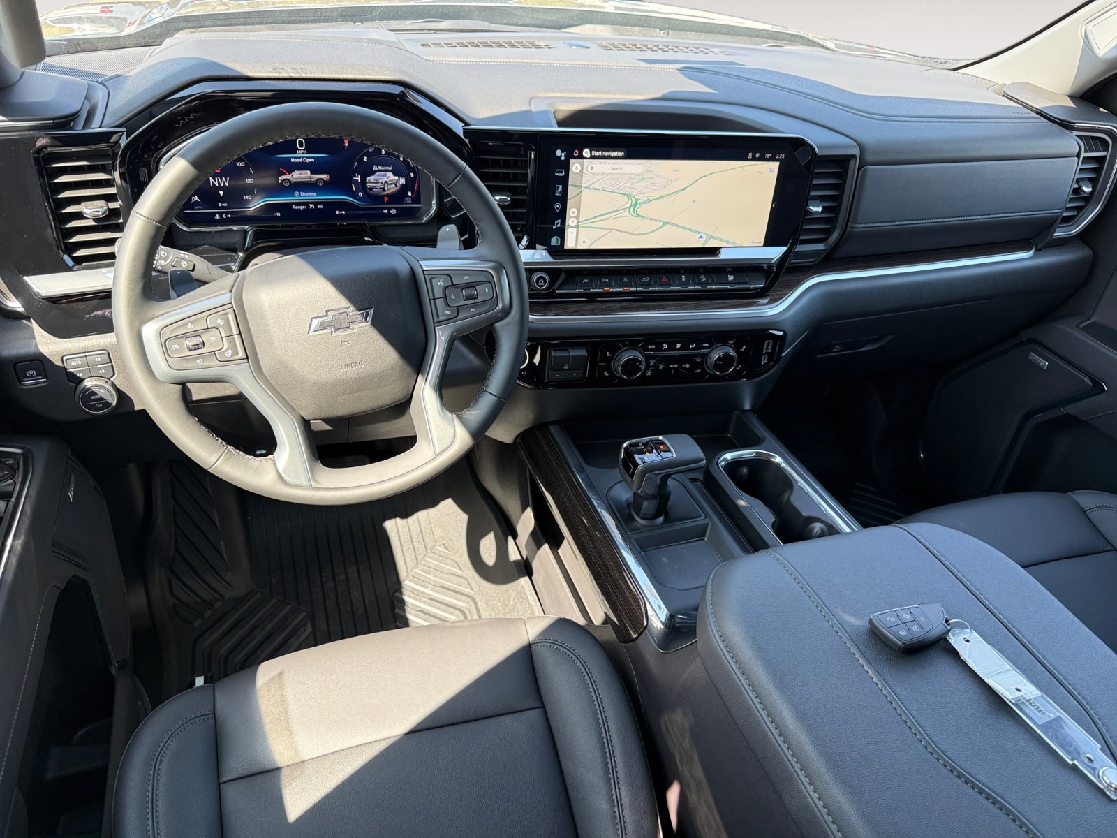 2025 Chevrolet Silverado 1500 RST photo 15