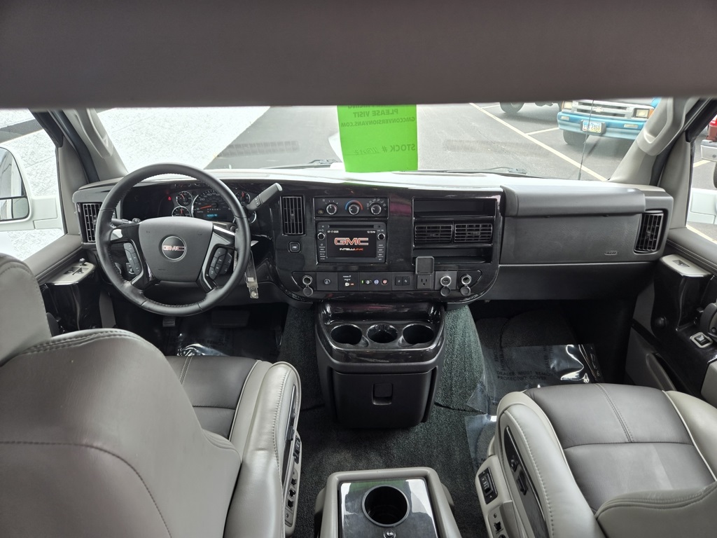 2019 Gmc Savana photo 2