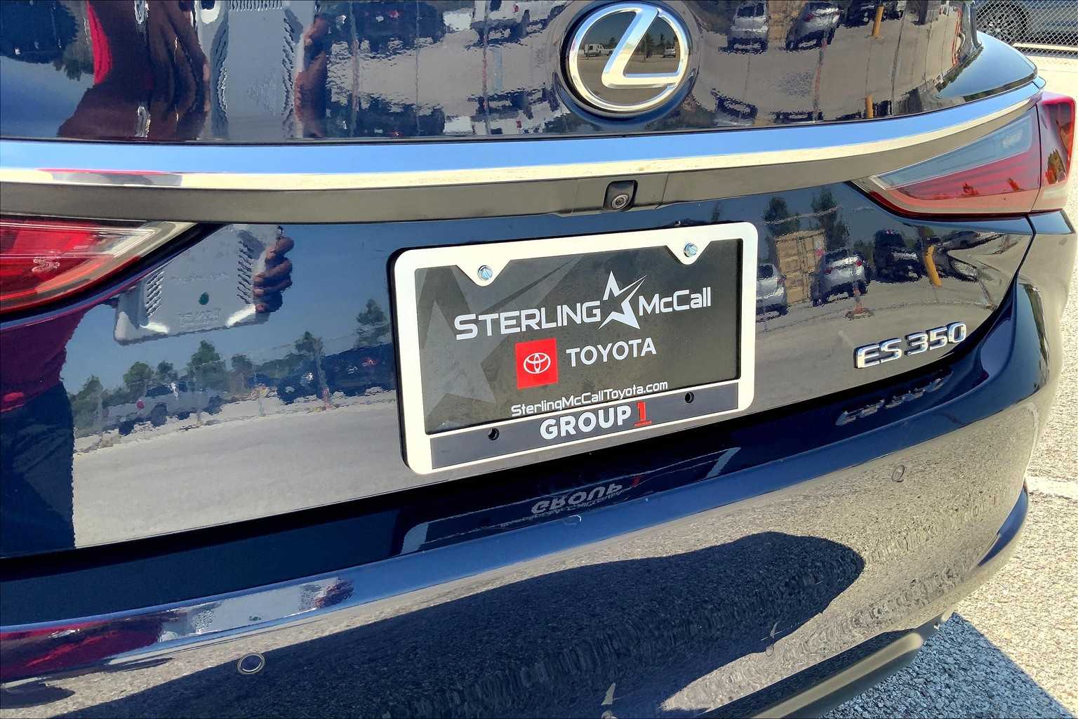 2020 Lexus ES 350 Ultra Luxury photo 9