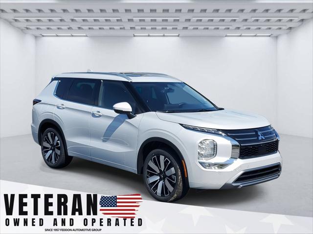 2025 Mitsubishi Outlander SEL's photo