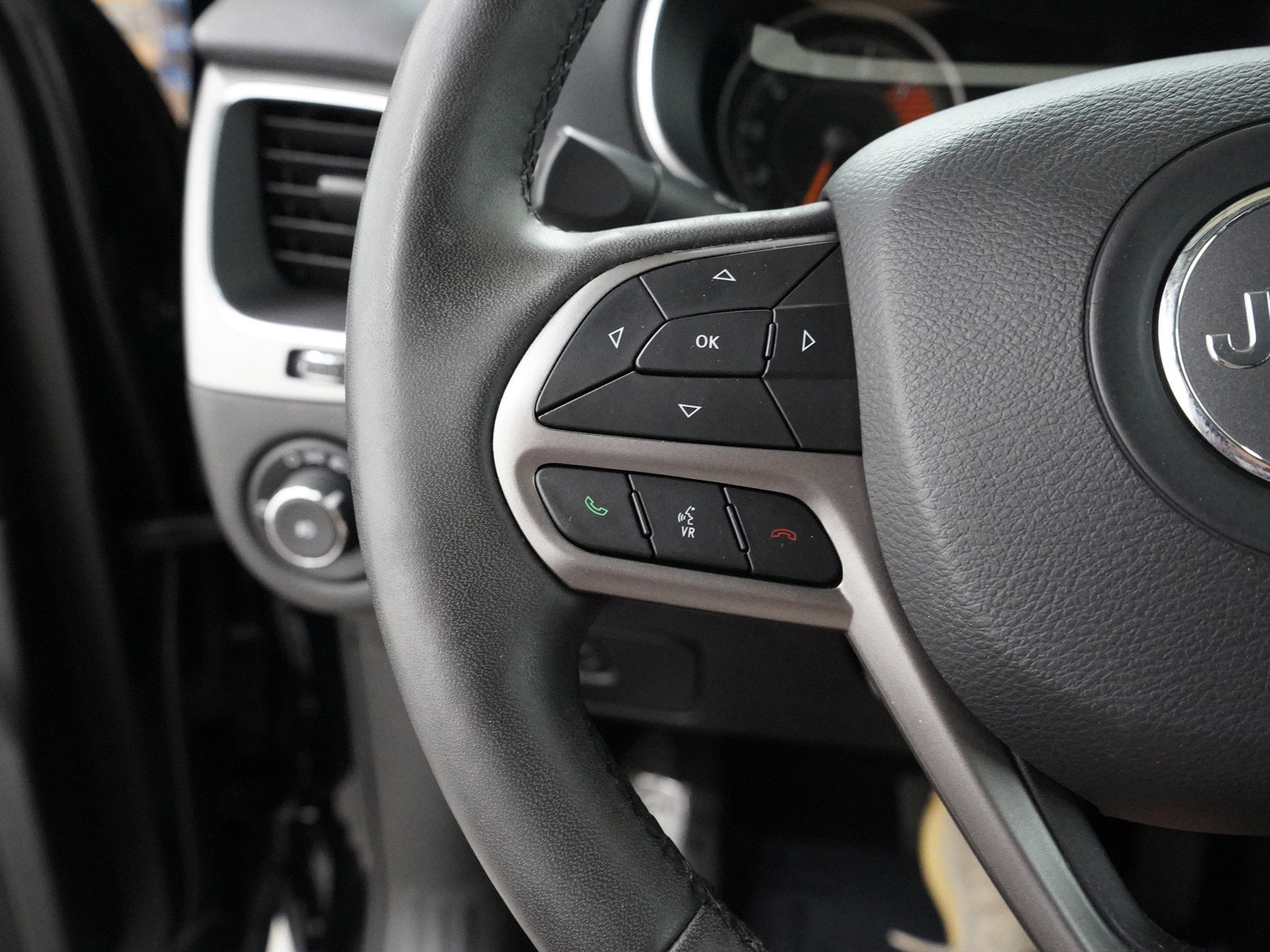 2021 Jeep Cherokee Altitude Latitude Lux photo 21