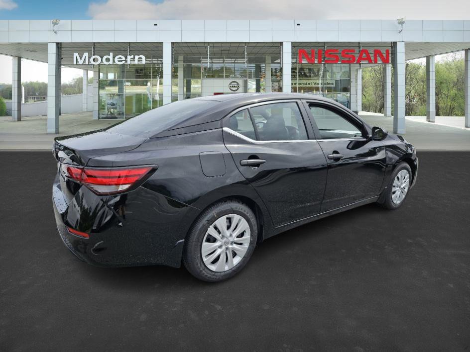 2025 Nissan Sentra S photo 4
