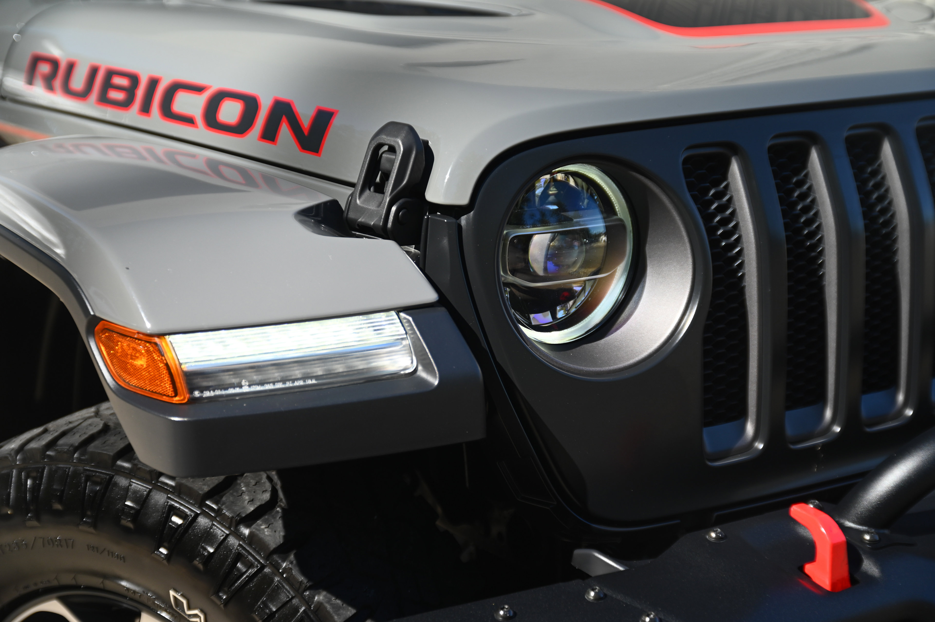 2020 Jeep Wrangler Unlimited Recon photo 4