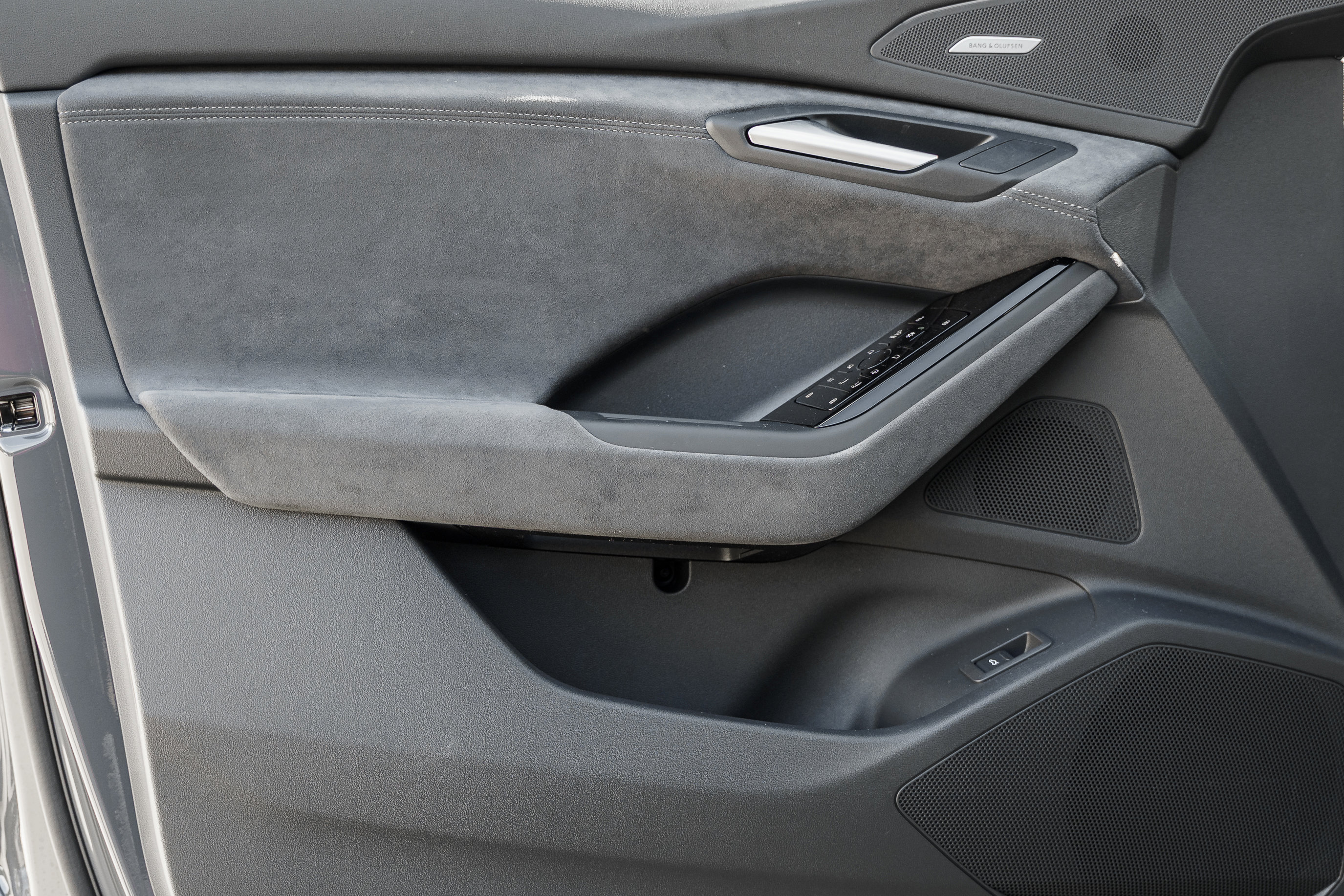 2025 Audi SQ6 photo 21