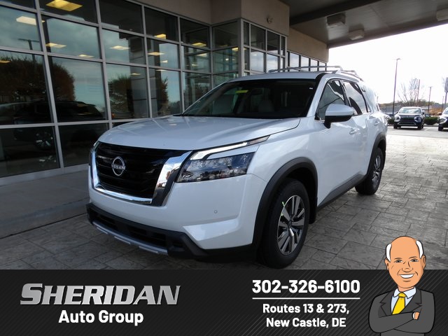 2025 Nissan Pathfinder SL's photo