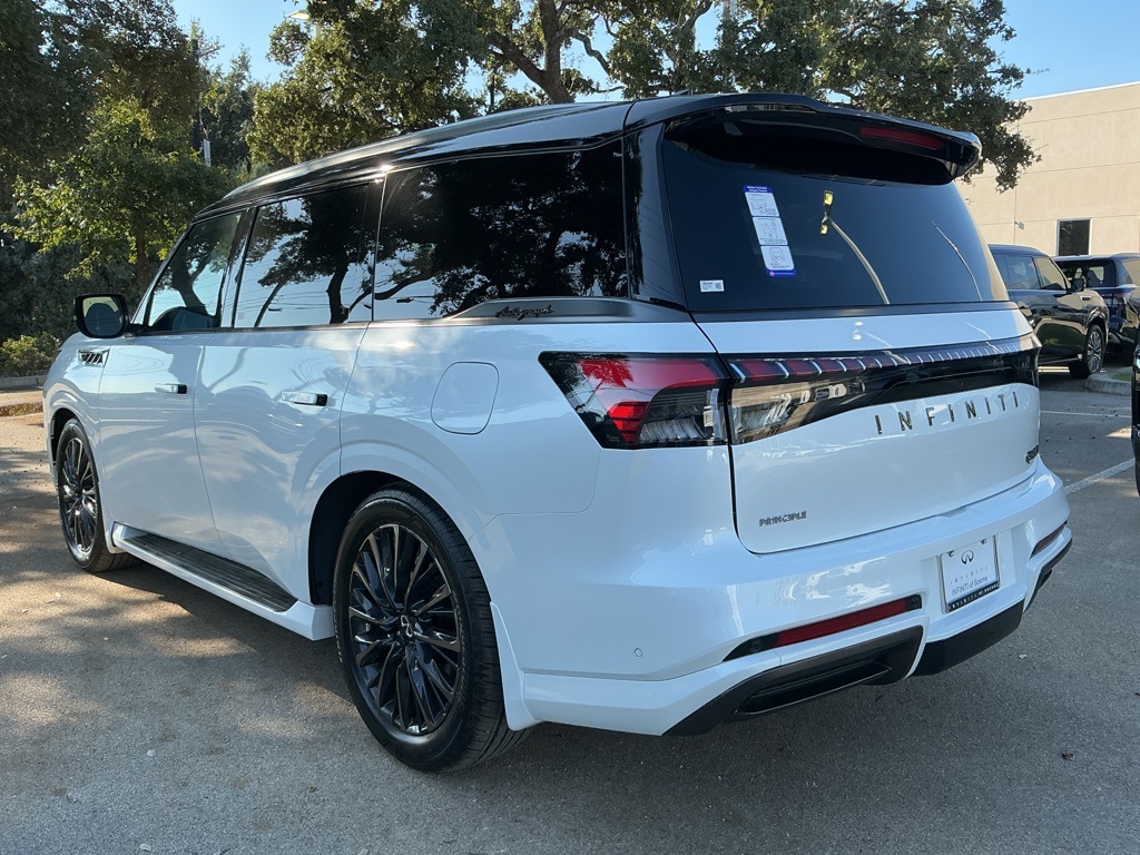 2026 Infiniti QX80 photo 3