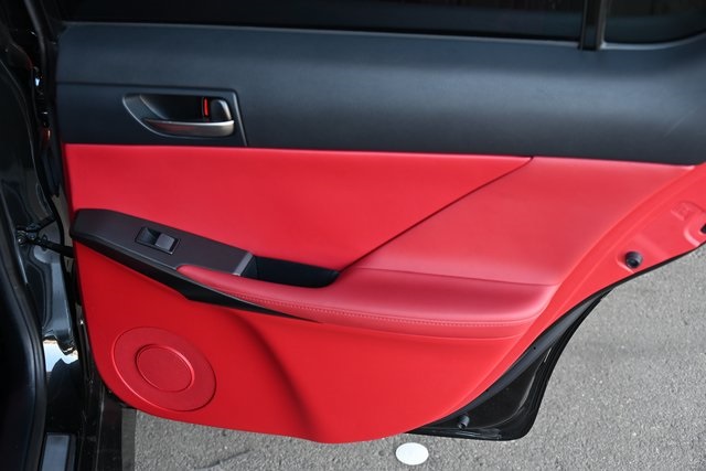 2022 Lexus IS 350 F SPORT photo 20