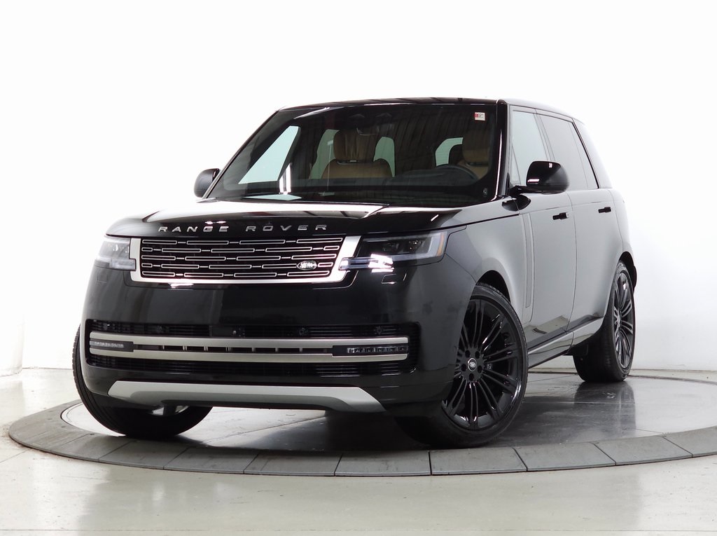 2025 Land Rover Range Rover SE's photo