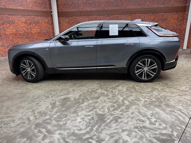 Used 2023 Cadillac LYRIQ Luxury with VIN 1GYKPPRLXPZ003160 for sale in Reading, PA