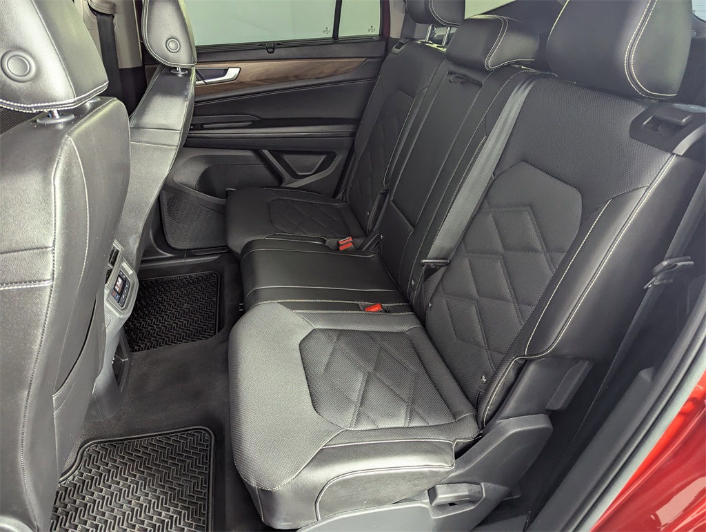2024 Volkswagen Atlas SE Technology photo 26