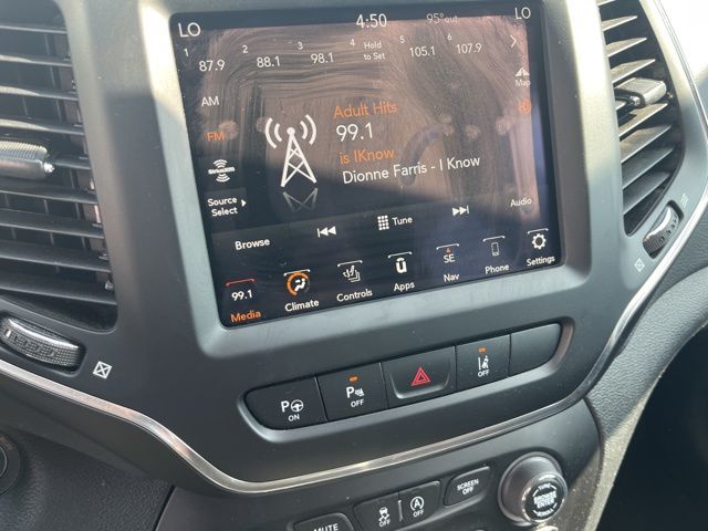 2023 Jeep Cherokee Altitude photo 17