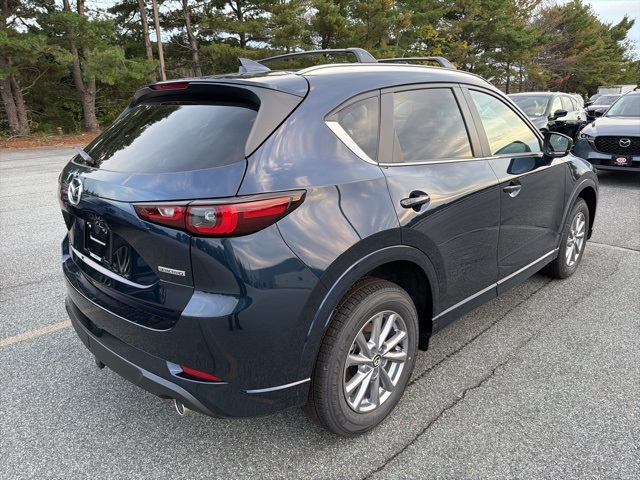 2025 Mazda CX-5 2.5 S Preferred photo 3