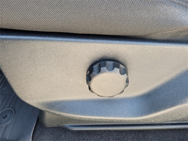 2023 Ford F-150 XL photo 4