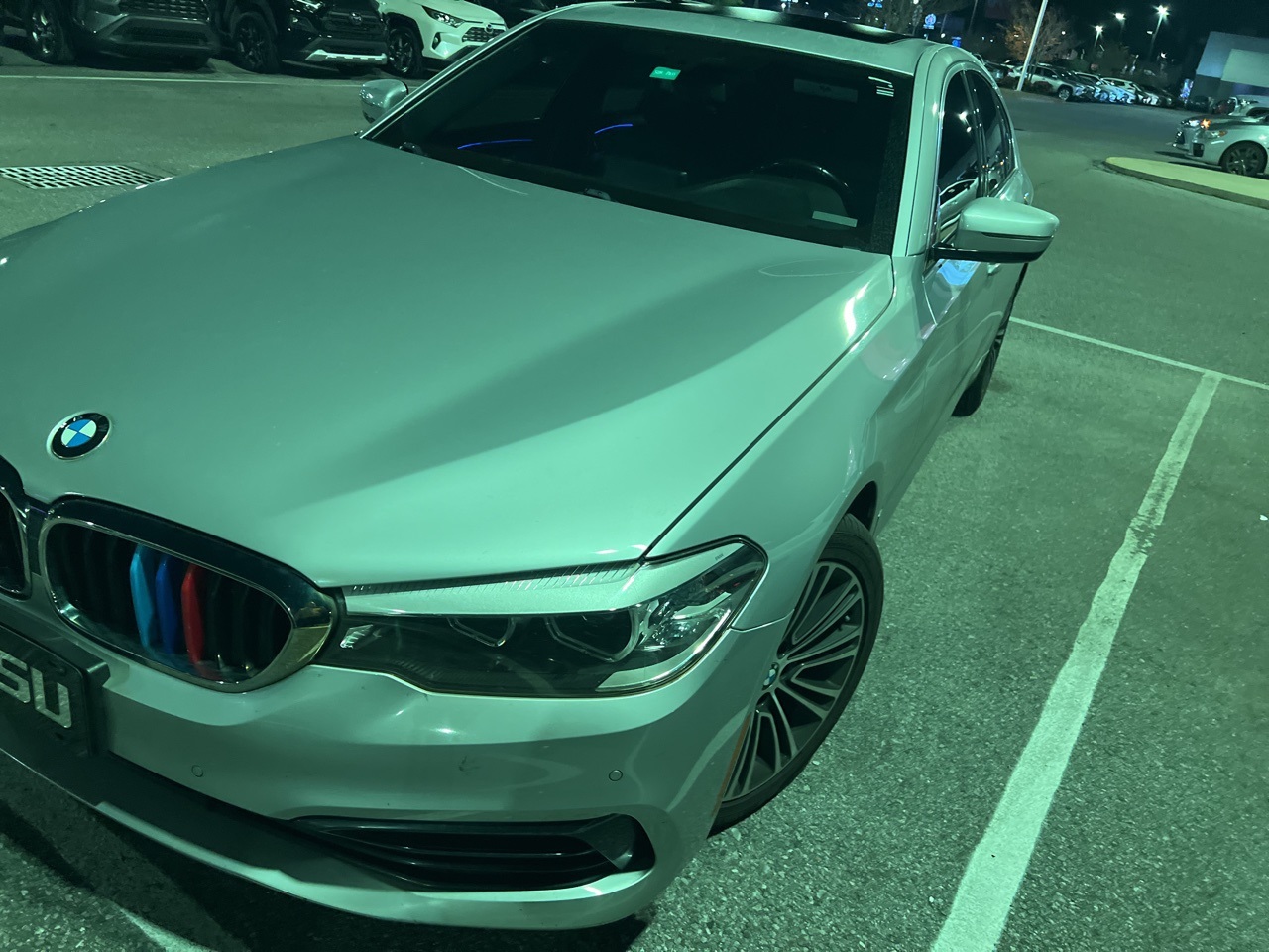 2019 BMW 5 Series 530i's photo