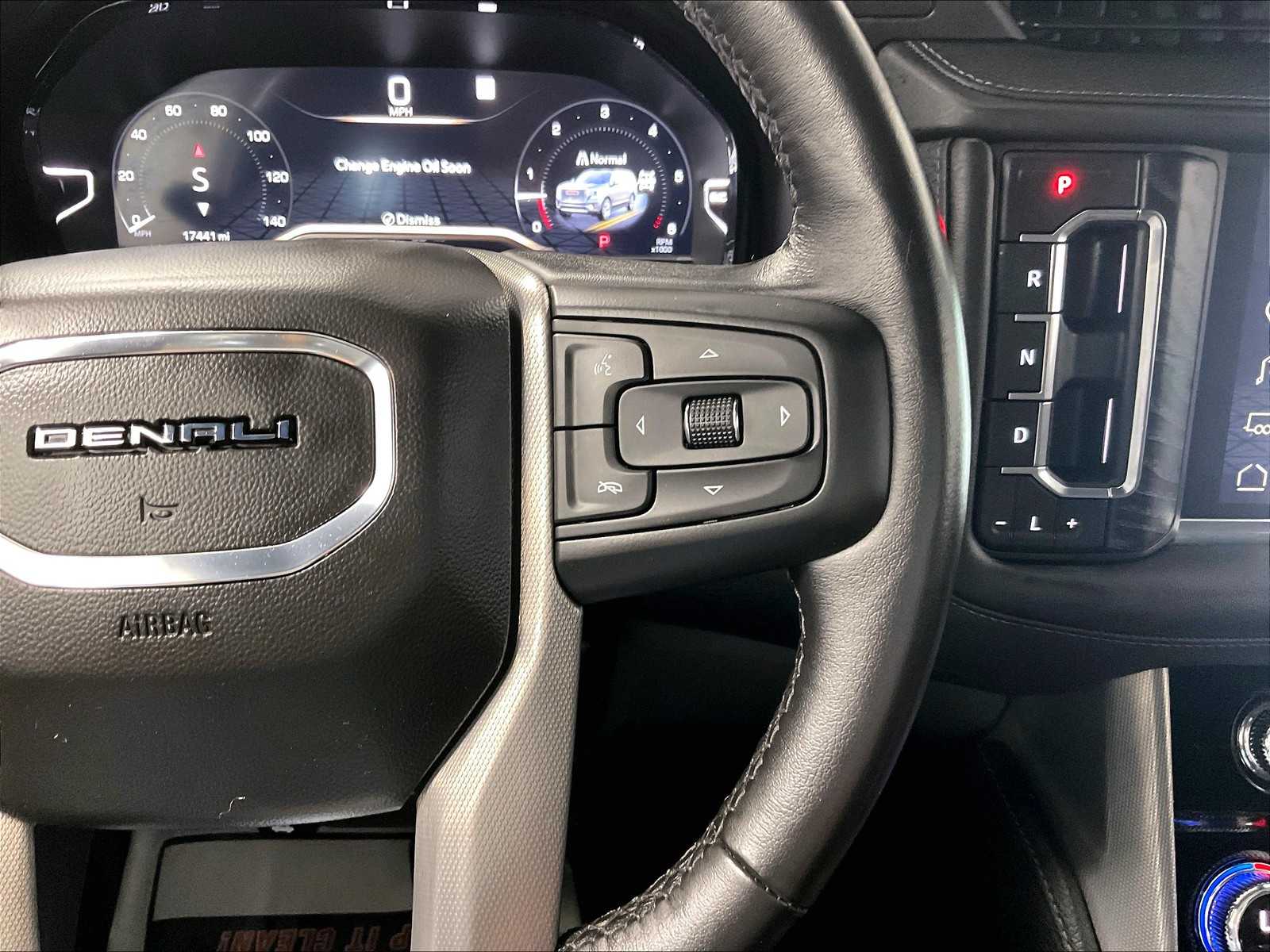 2022 Gmc Yukon Denali photo 25