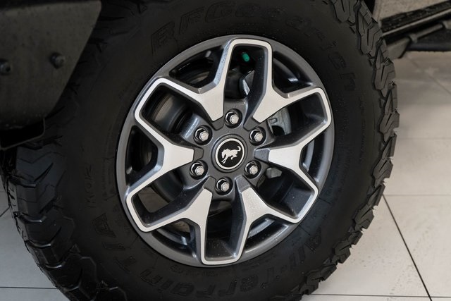 2023 Ford Bronco Badlands photo 2