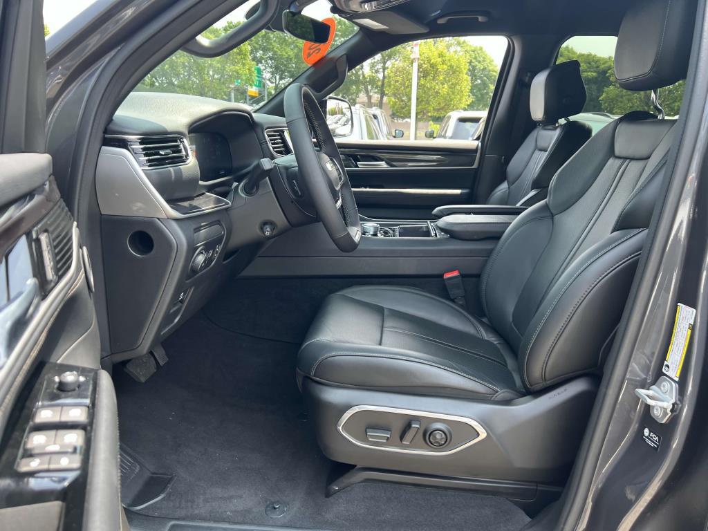 2024 Jeep Wagoneer Series I photo 8