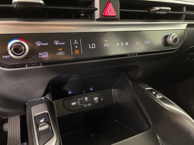 2025 Kia Sorento S photo 29