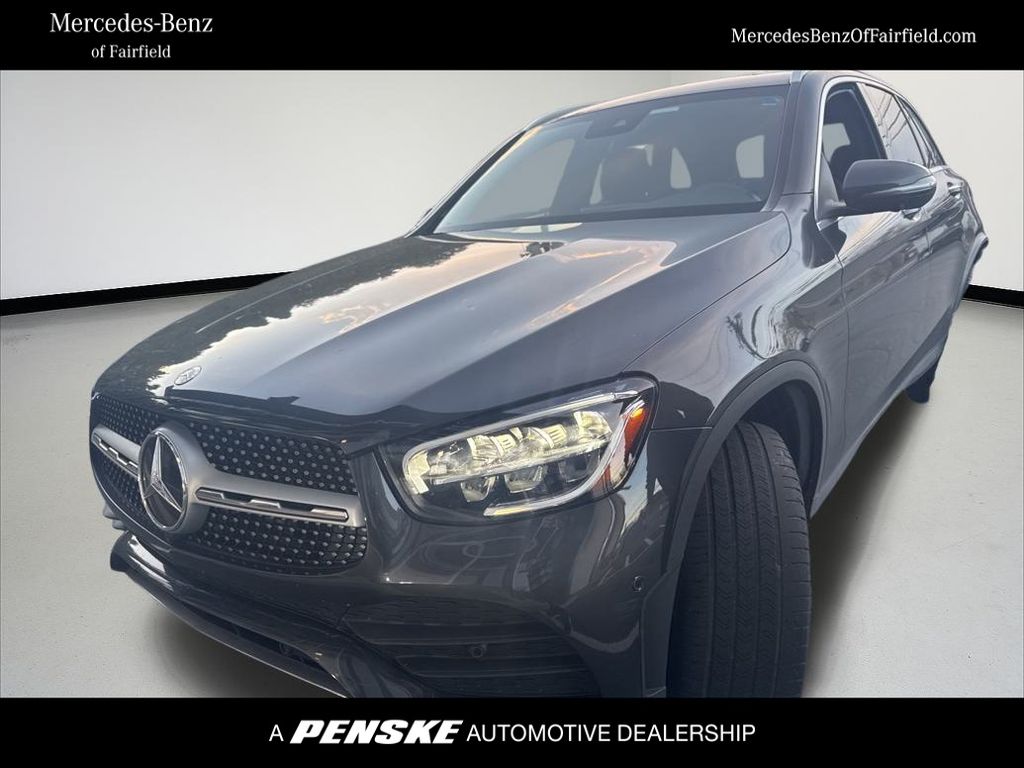 2022 Mercedes-Benz GLC GLC300's photo