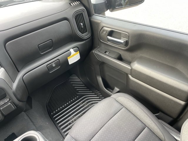 2026 Chevrolet Silverado 2500HD Custom photo 15