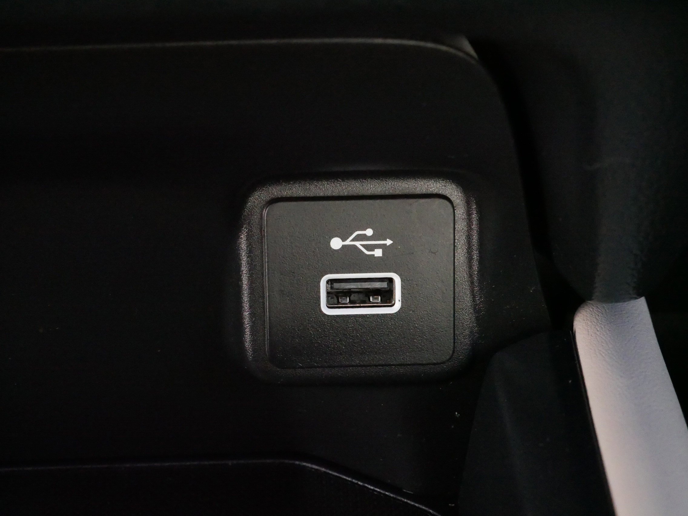 2023 Honda HR-V LX photo 26