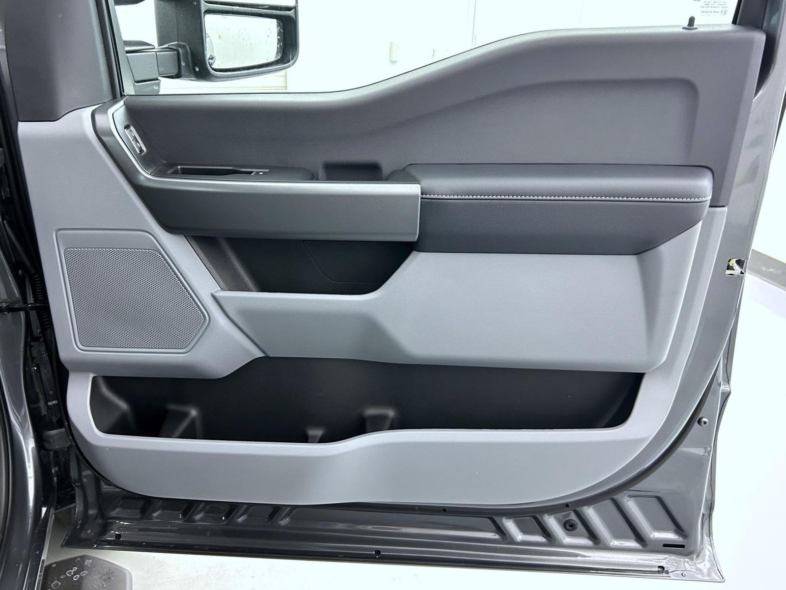 2026 Ford F-350 photo 16