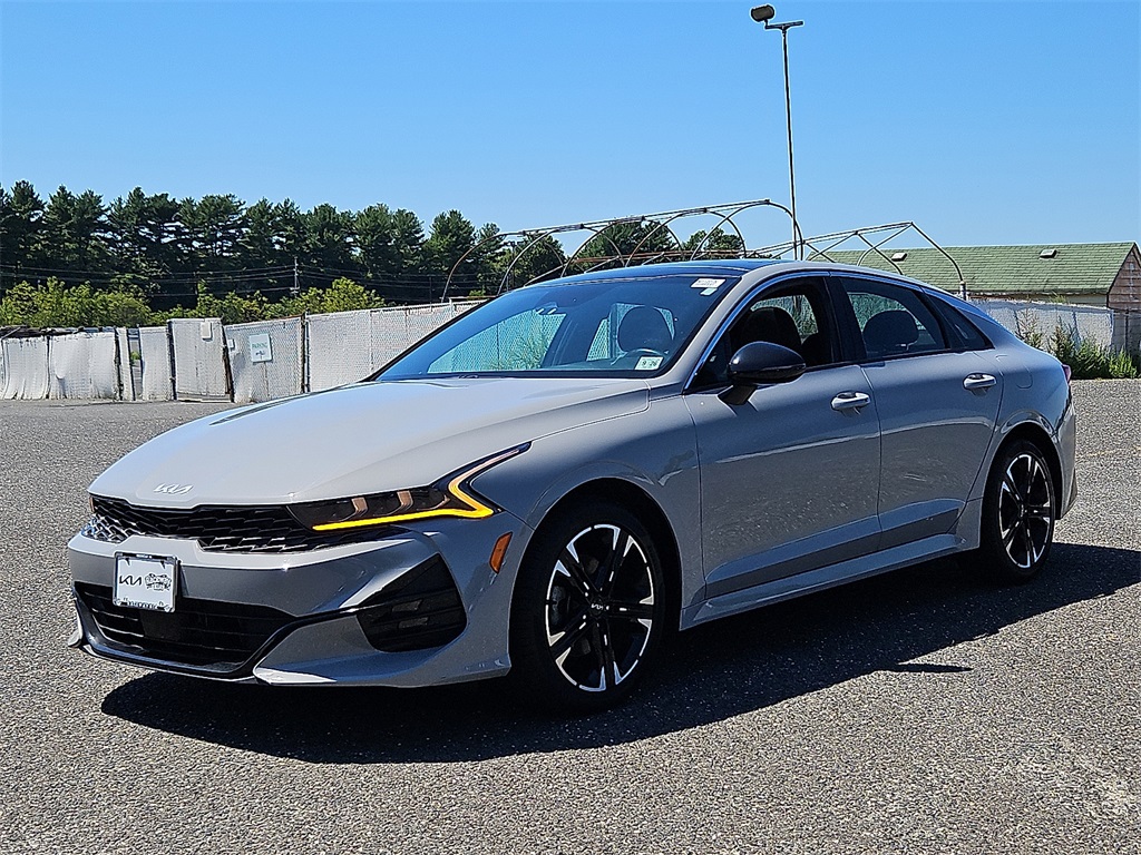 2022 Kia K5 GT-Line photo 3