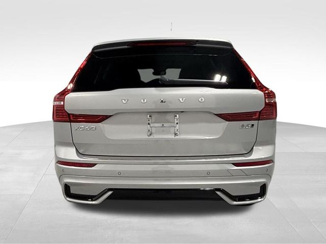 2023 Volvo XC60 B5 Plus photo 5