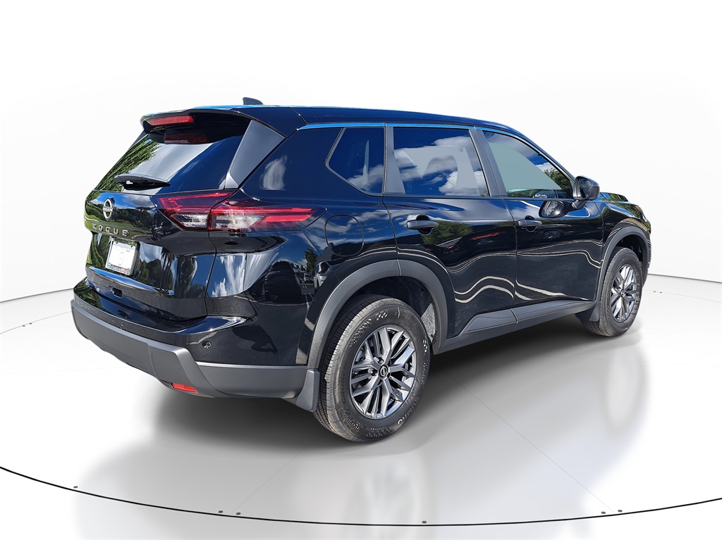 2026 Nissan Rogue S photo 7