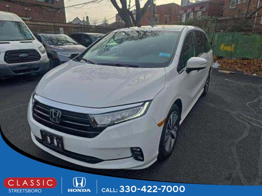 2023 Honda Odyssey Touring's photo