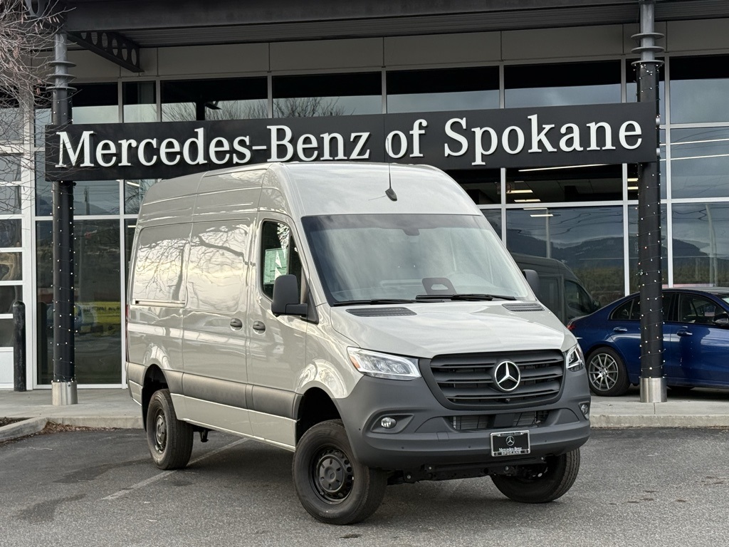 2025 Mercedes-Benz Sprinter Cargo Van 2500's photo