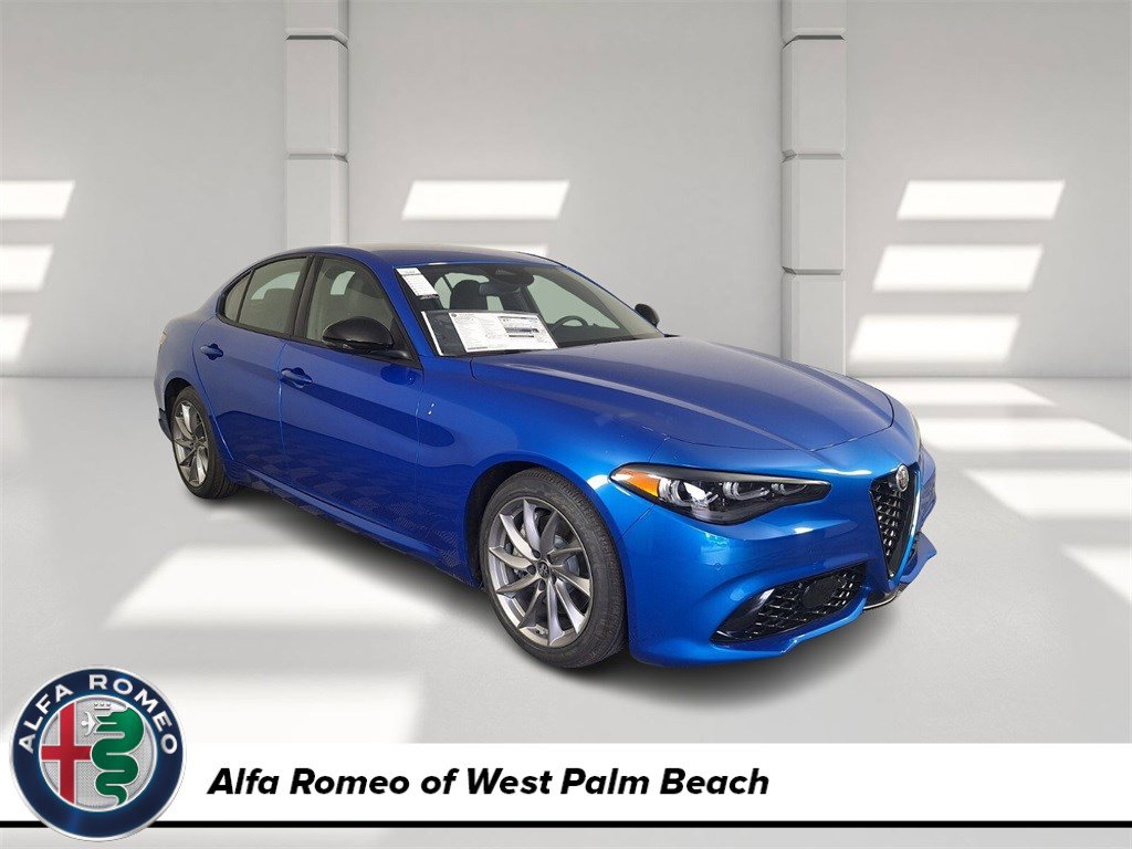 2025 Alfa Romeo Giulia Base's photo