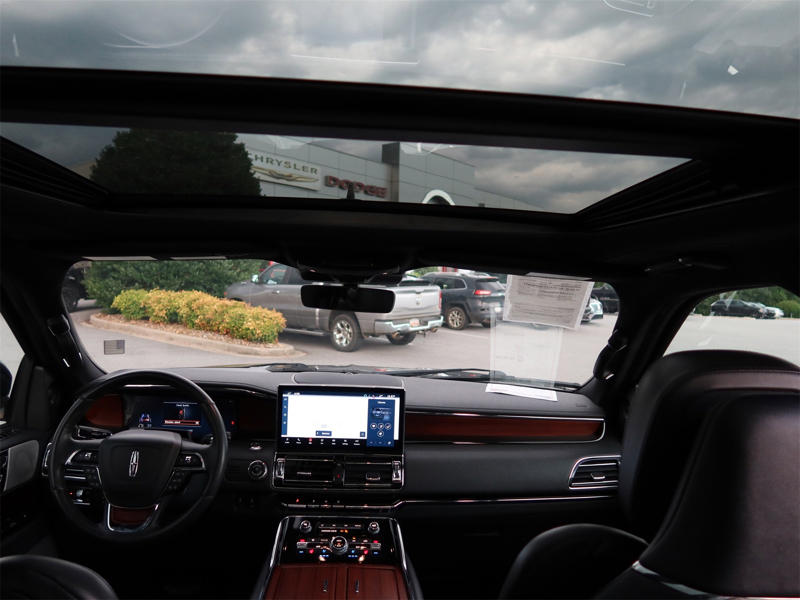2023 Lincoln Navigator L Reserve photo 12