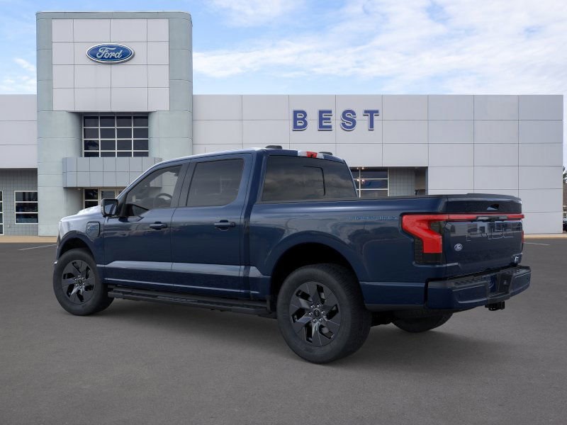 2025 Ford F-150 Lightning Lariat photo 3