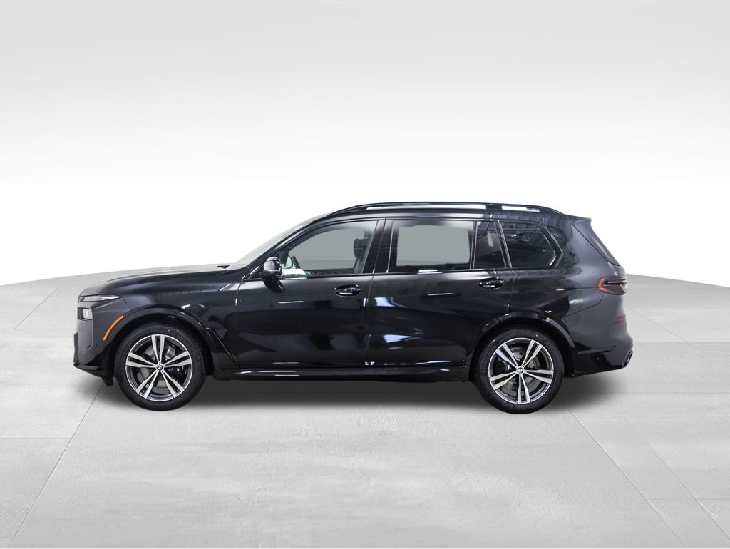 Used 2025 BMW X7 M60i with VIN 5UX33EM08S9Y38253 for sale in Minneapolis, Minnesota