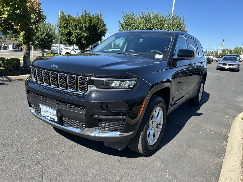 2024 Jeep Grand Cherokee Limited photo 4