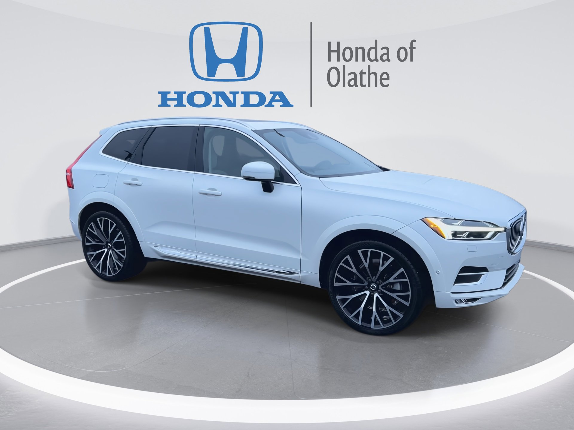 Used 2020 Volvo XC60 Inscription with VIN YV4A22RL8L1526945 for sale in Kansas City