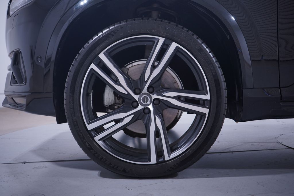 Used 2017 Volvo XC90 R-Design with VIN YV4102KM4H1183860 for sale in Ontario, CA