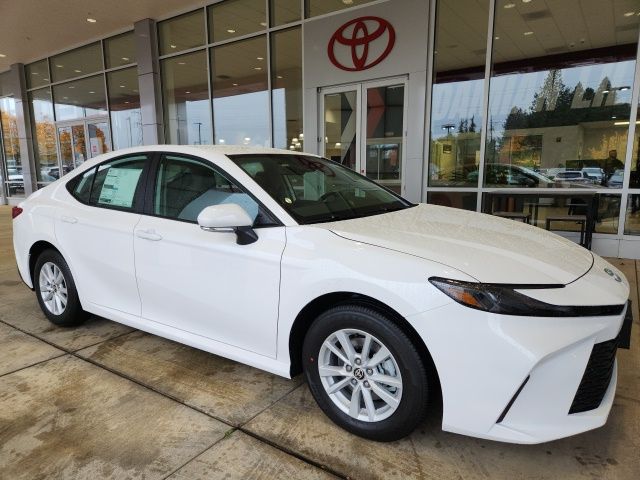 2026 Toyota Camry LE photo 2