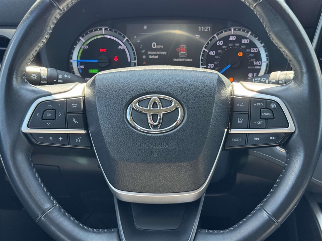 2023 Toyota Highlander Hybrid LE photo 15