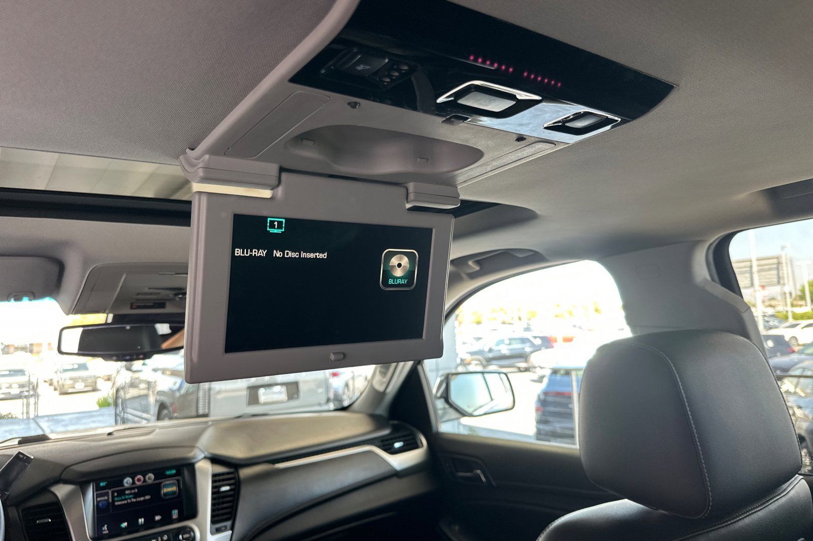 2015 Chevrolet Tahoe LTZ photo 14