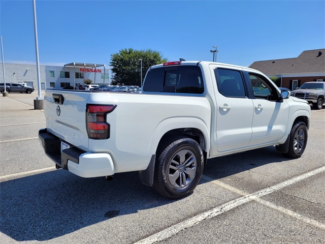 2025 Nissan Frontier SV photo 11