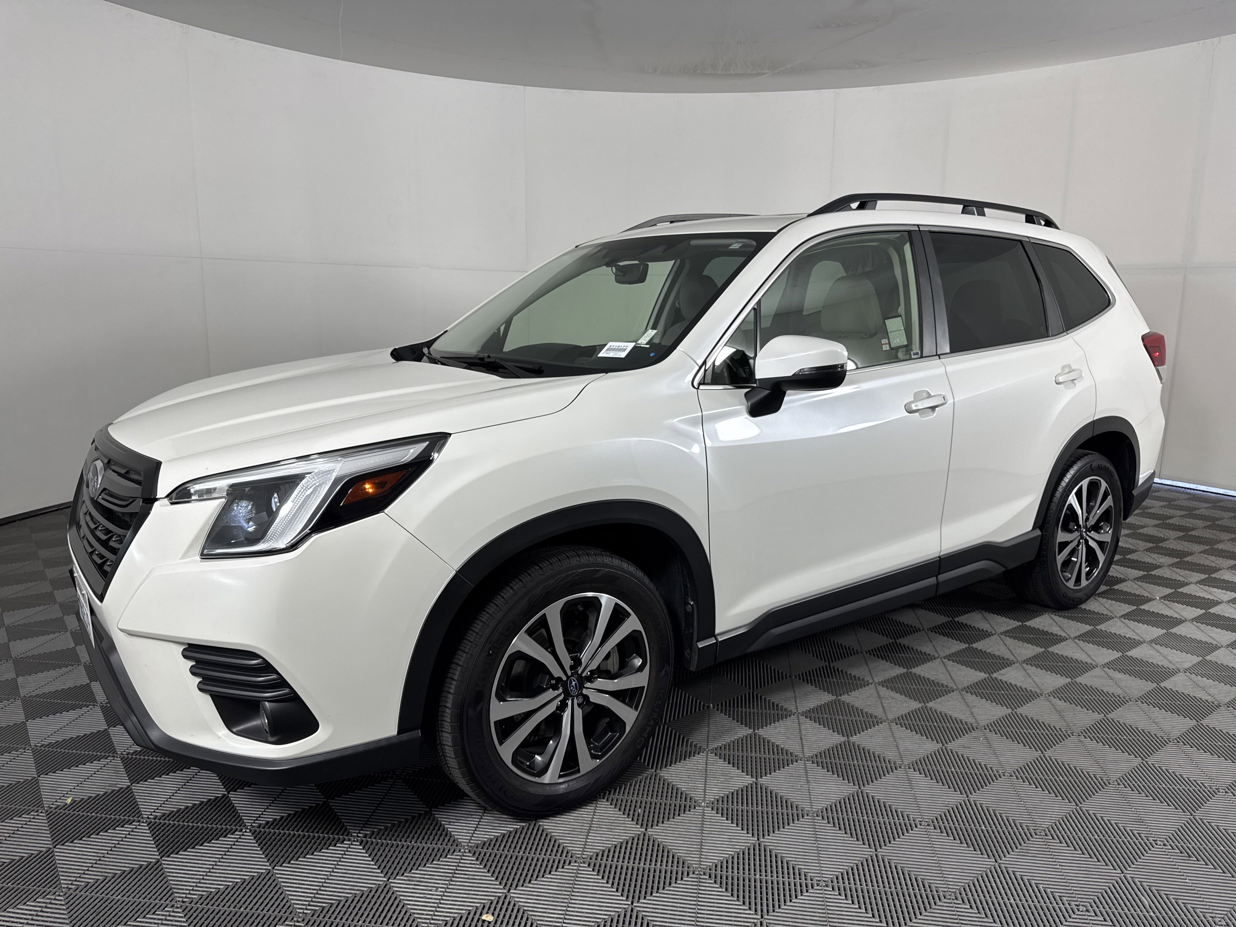 2022 Subaru Forester Limited photo 3
