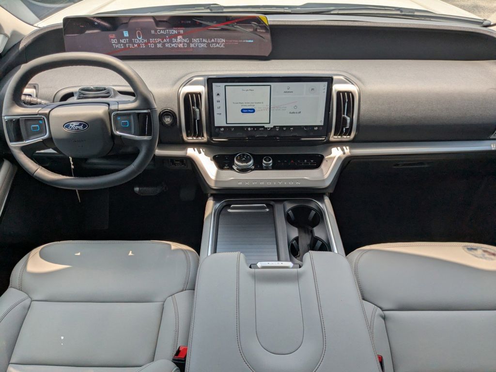 2025 Ford Expedition MAX photo 17