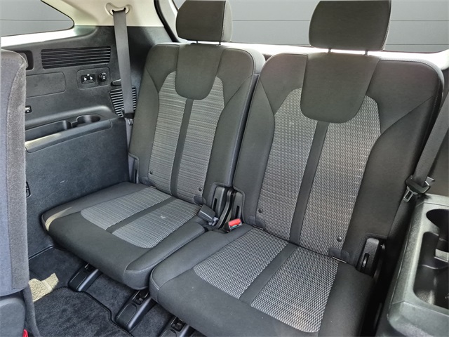 2023 Kia Sorento LX photo 10