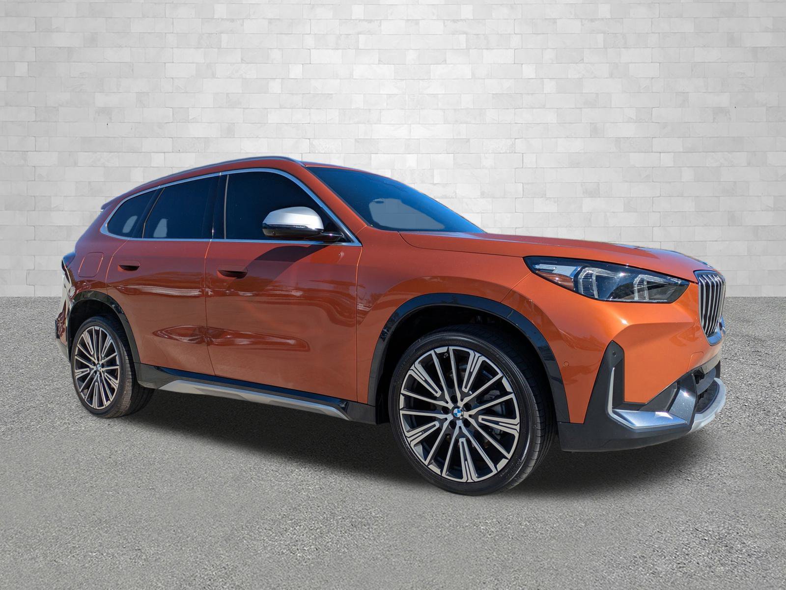 2023 BMW X1 28i's photo