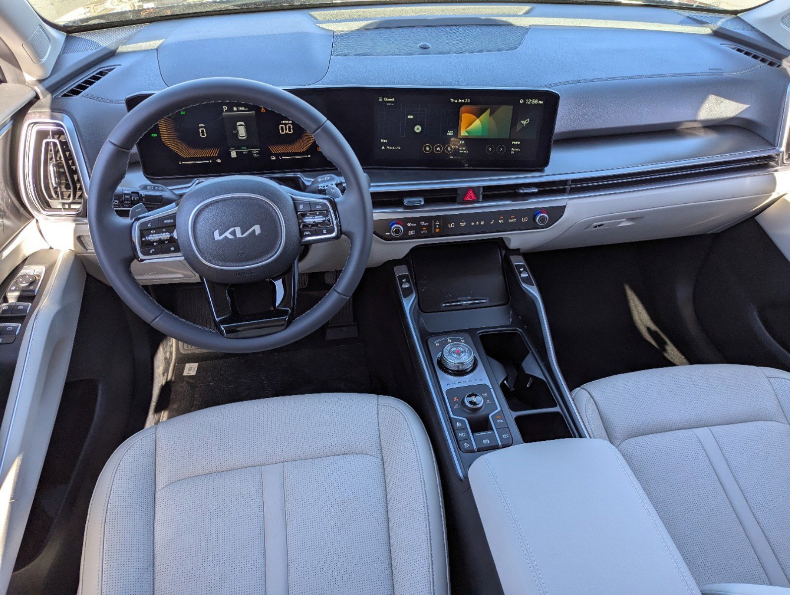2025 Kia Sorento Plug-In Hybrid EX photo 13