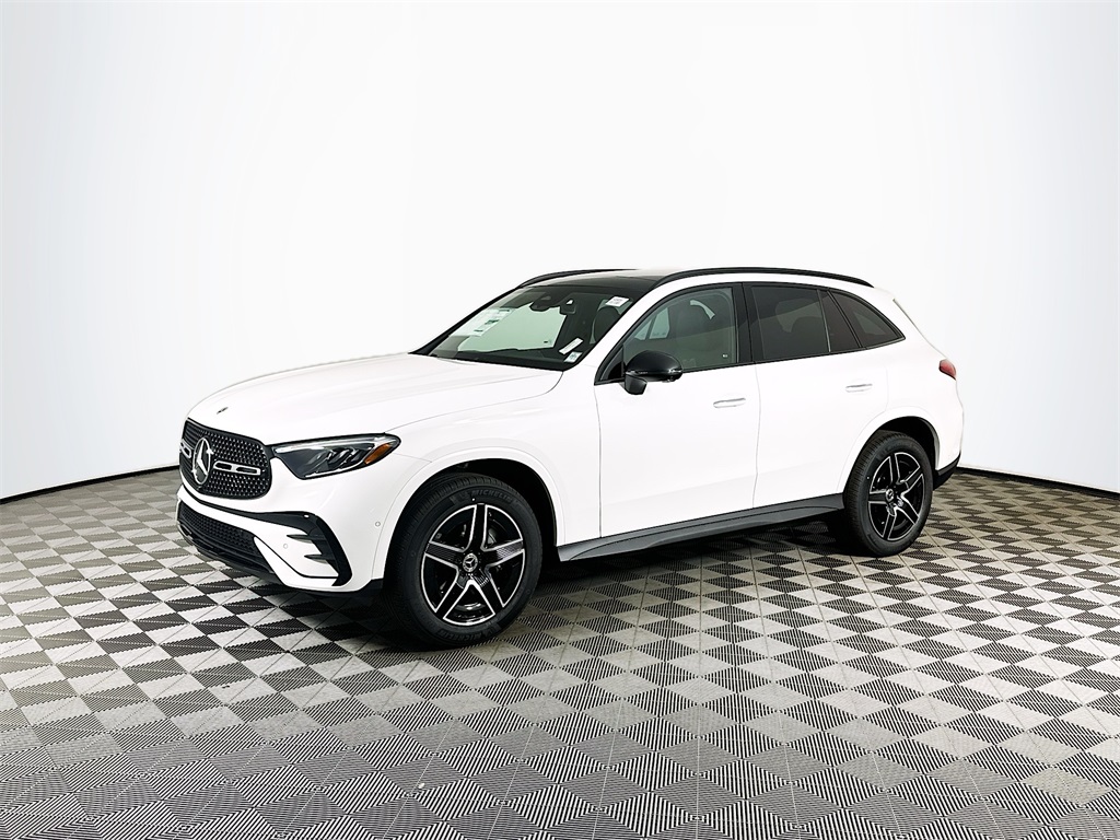 2026 Mercedes Benz GLC 300 4MATIC photo 3
